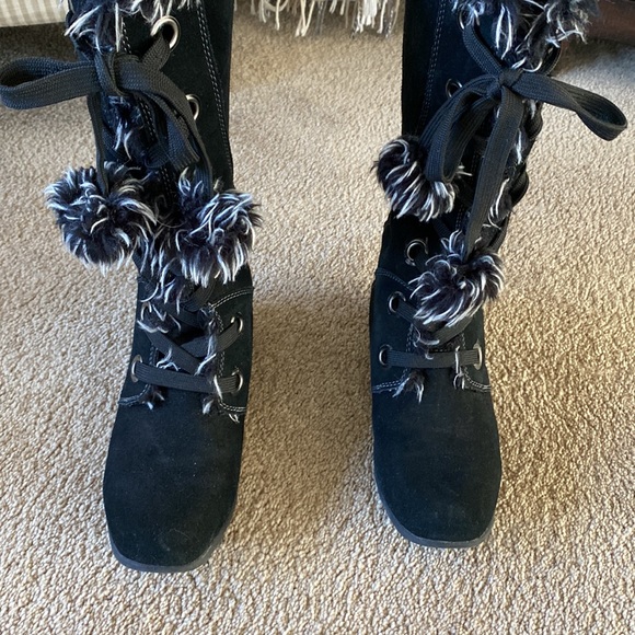 Suede boots - Picture 6 of 9